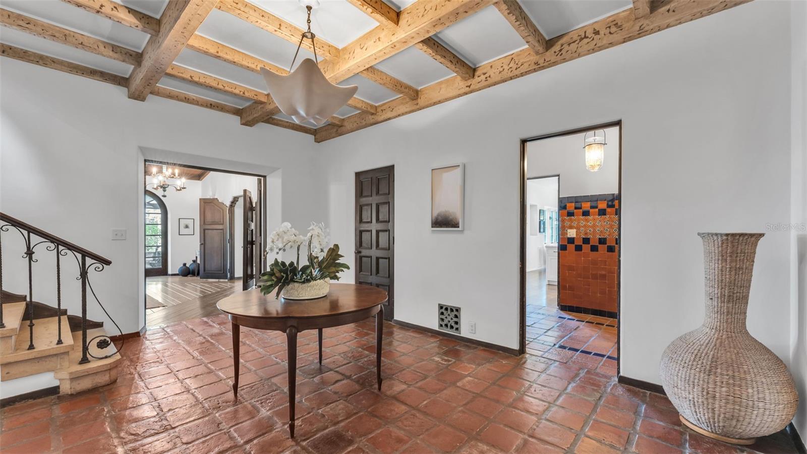 P4936490 Property Photo