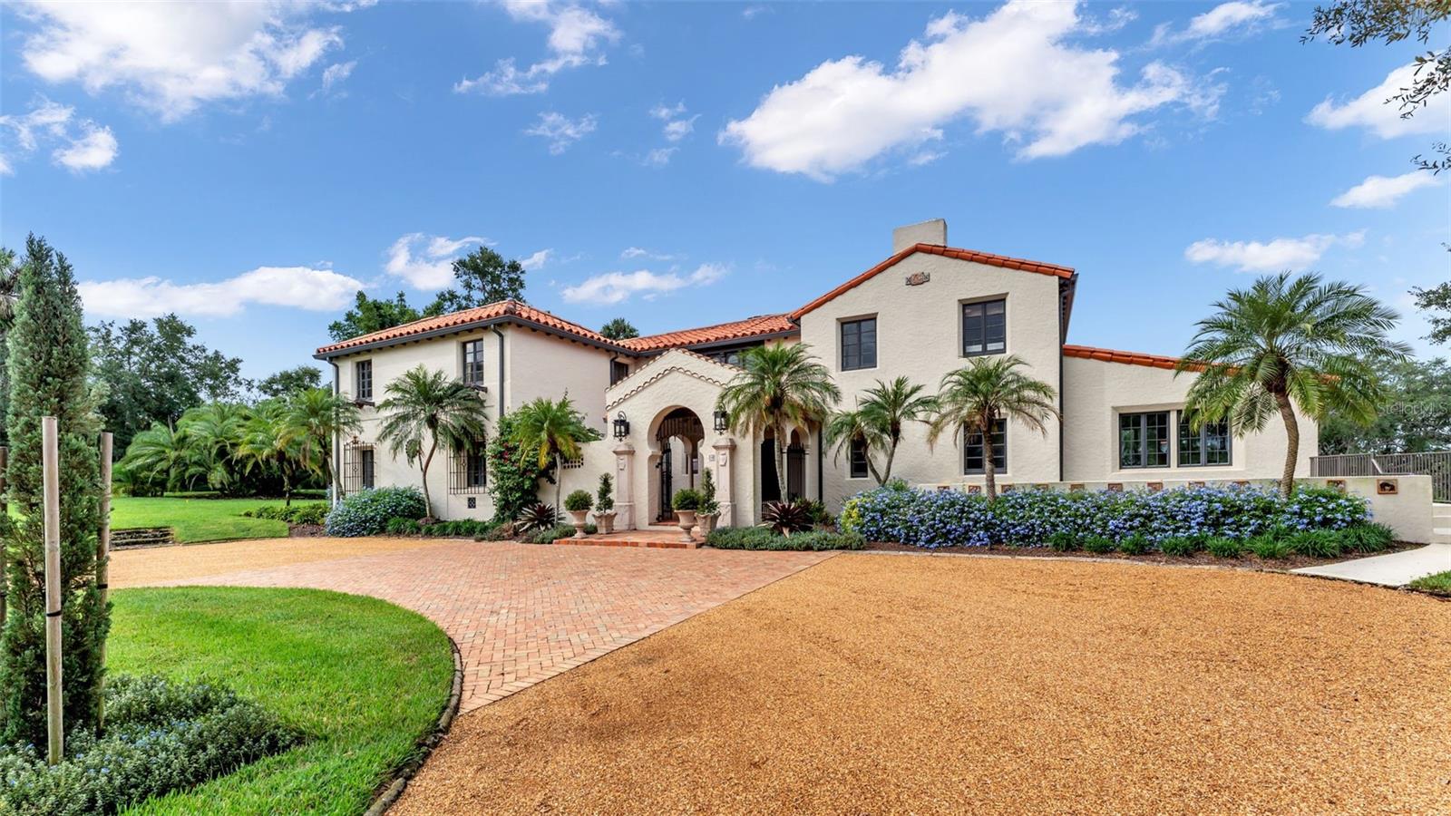 P4936490 Property Photo