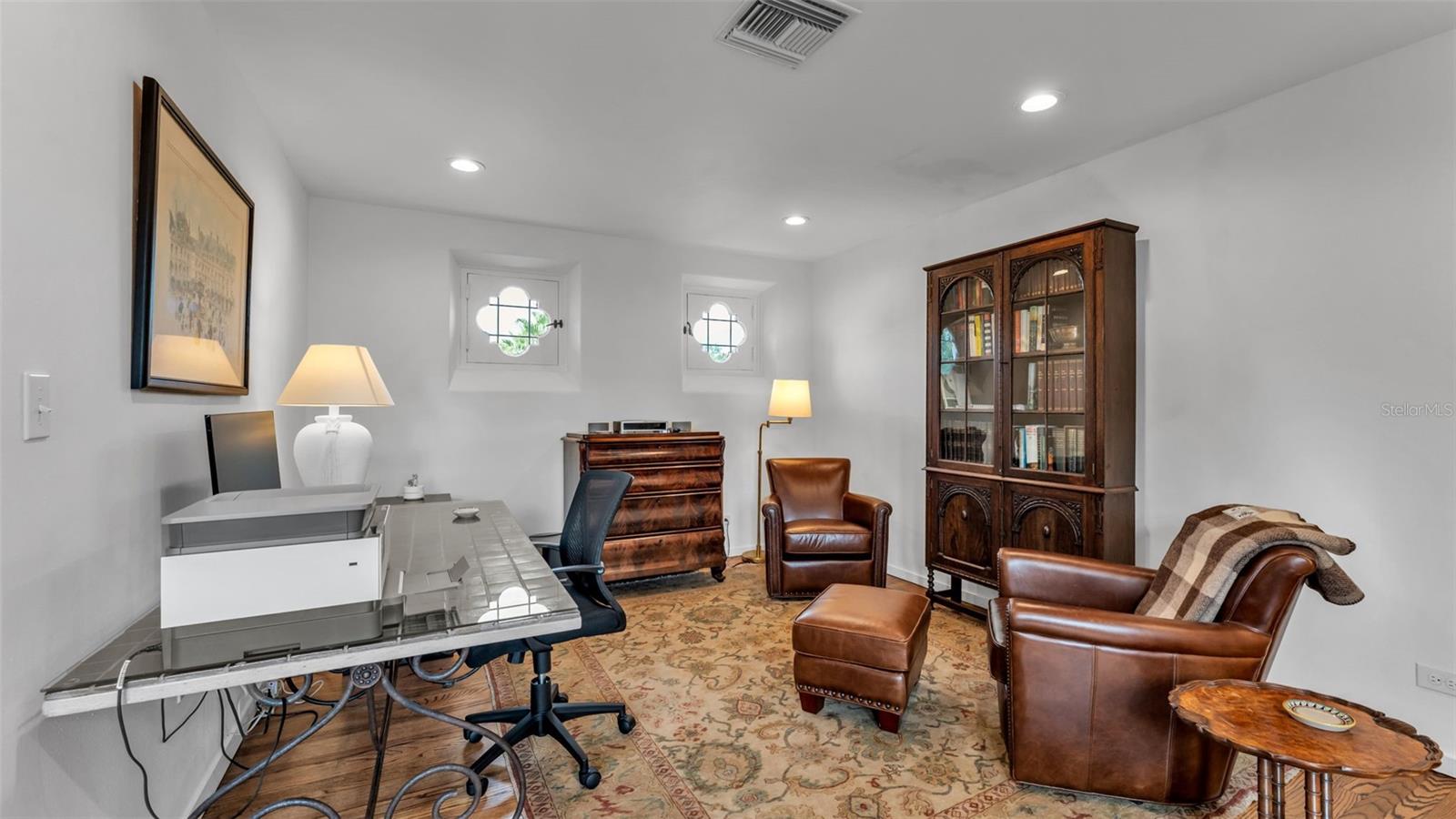 P4936490 Property Photo