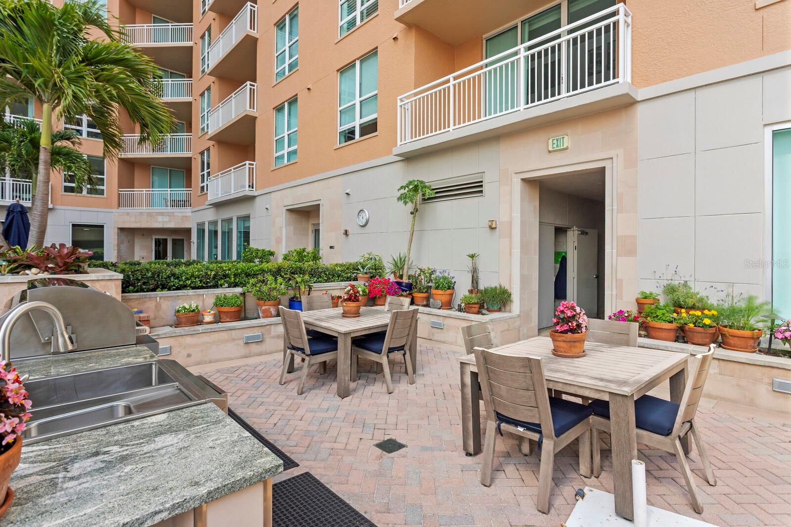 A4666660 Property Photo