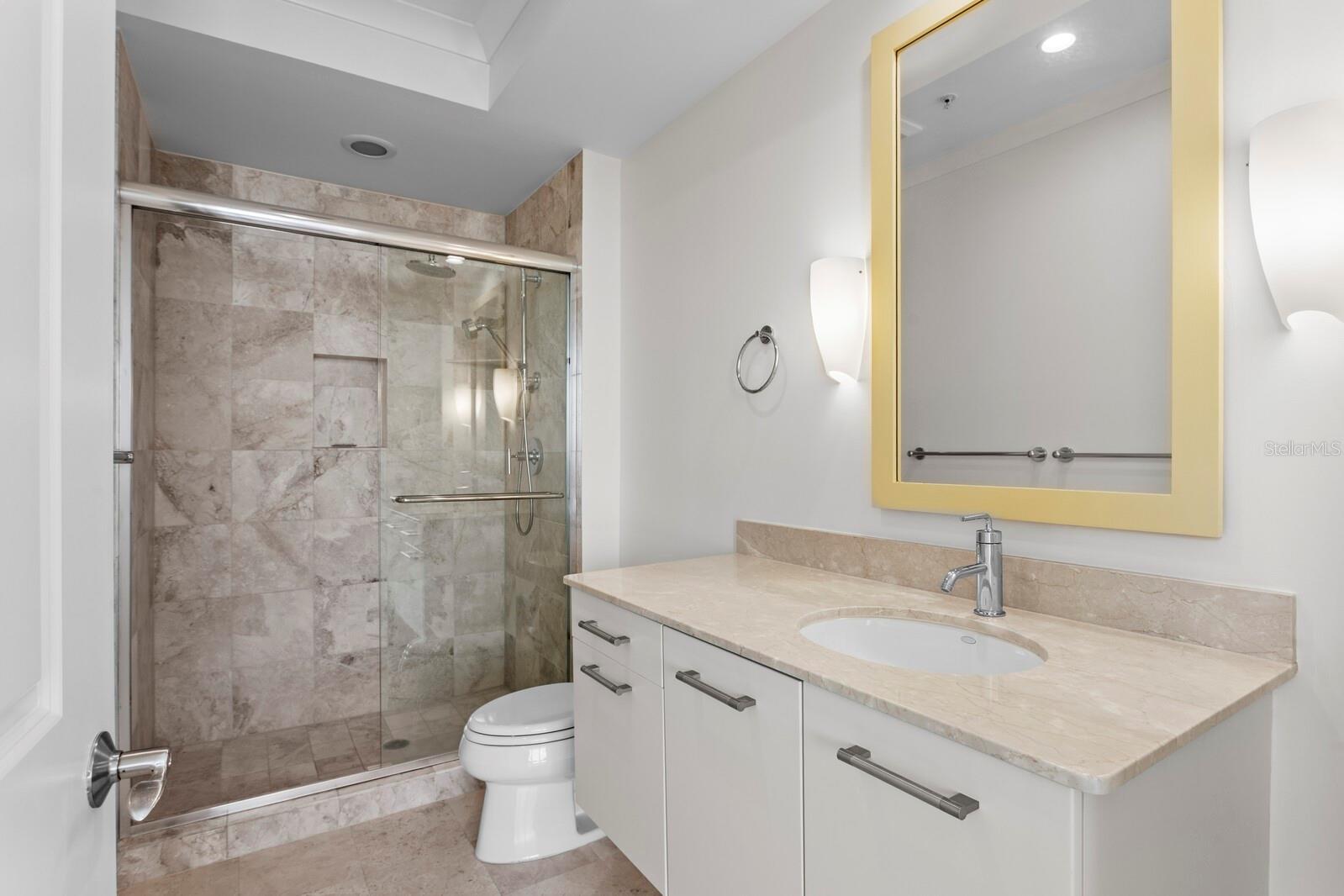 A4666660 Property Photo