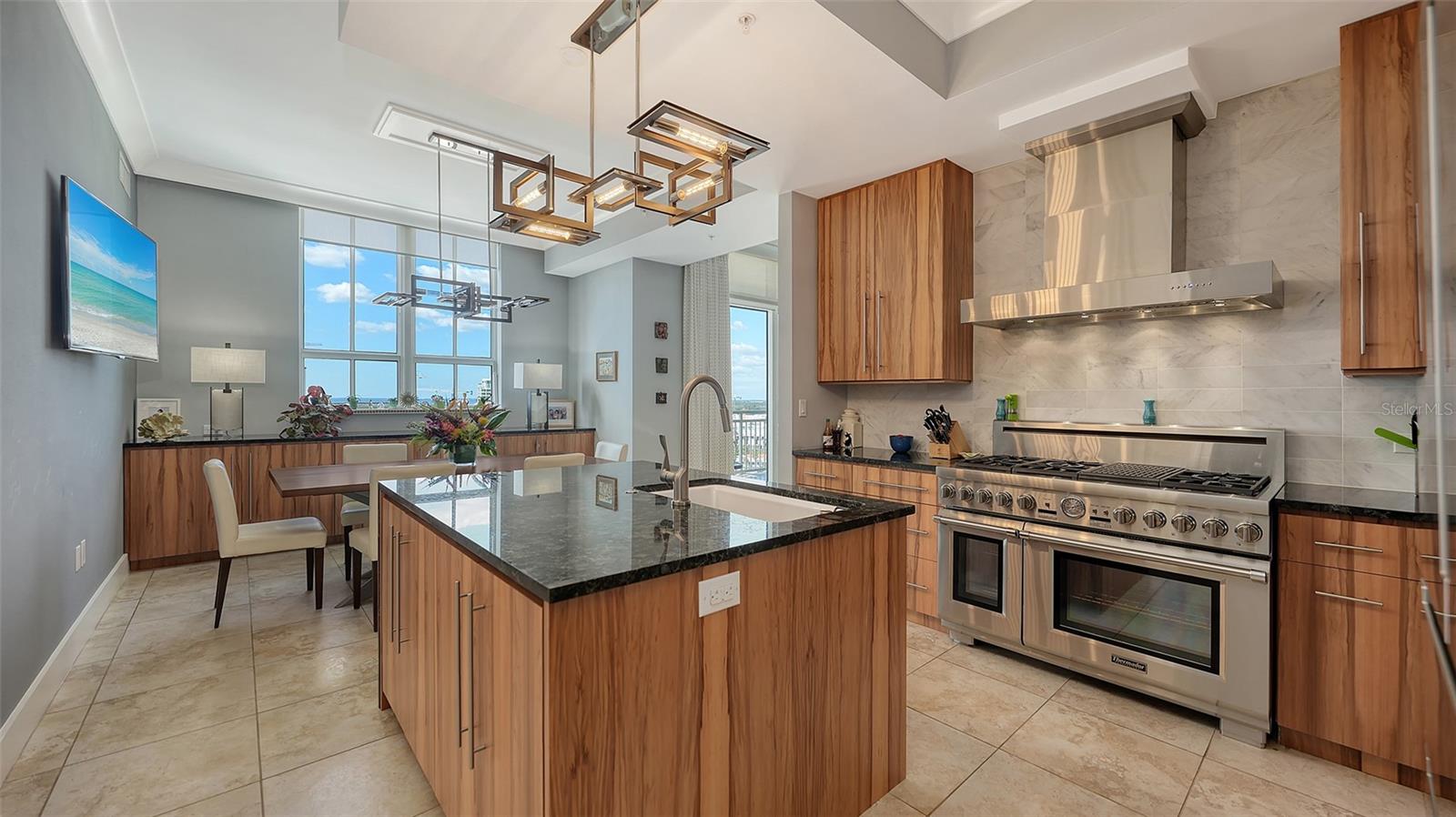 A4666660 Property Photo