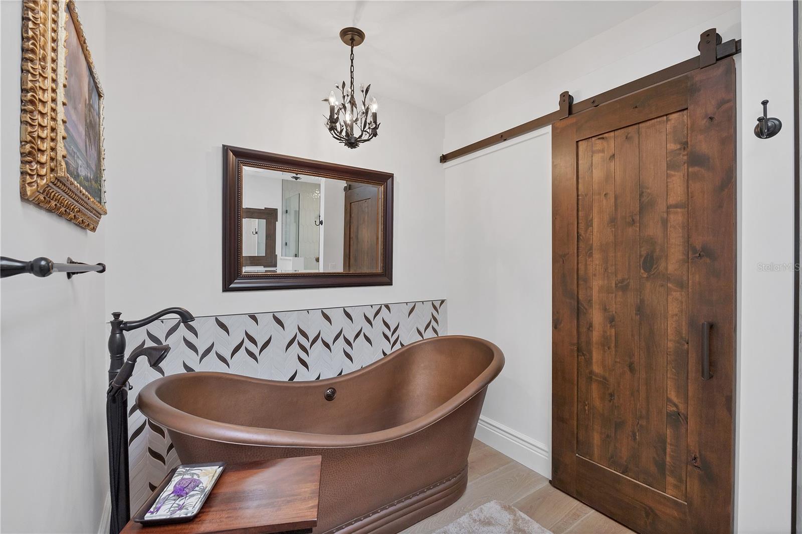 D6144009 Property Photo