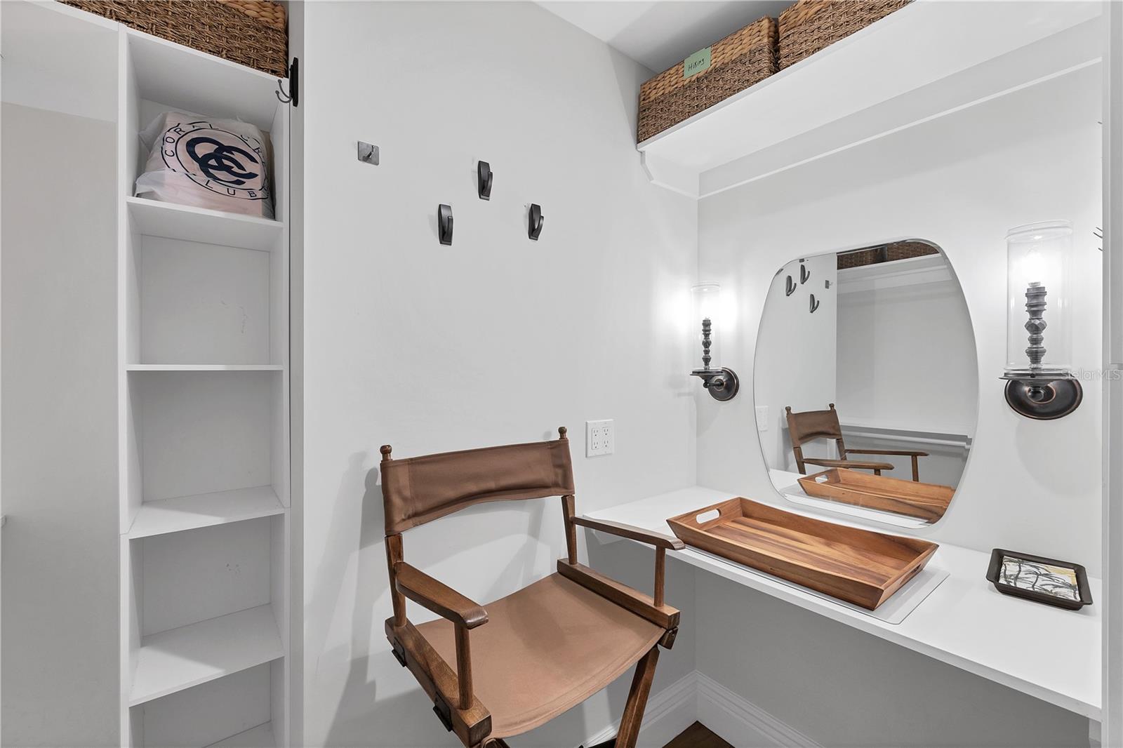 D6144009 Property Photo