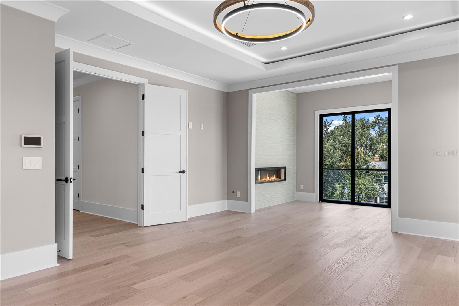 TB8432569 Property Photo