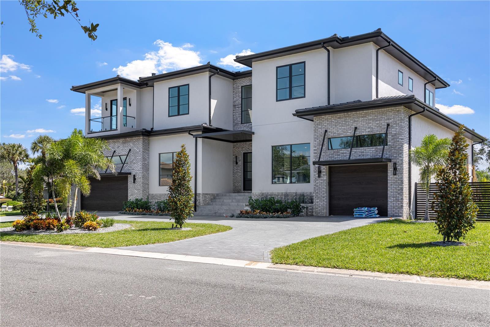 TB8432569 Property Photo