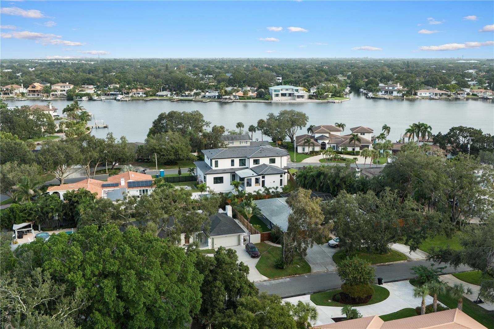 TB8432569 Property Photo