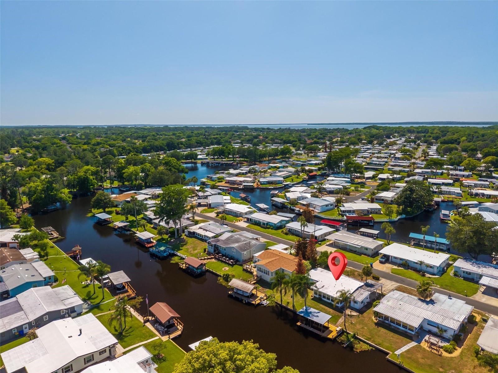 1014 SOUTHLAND DR, TAVARES, FL, 32778