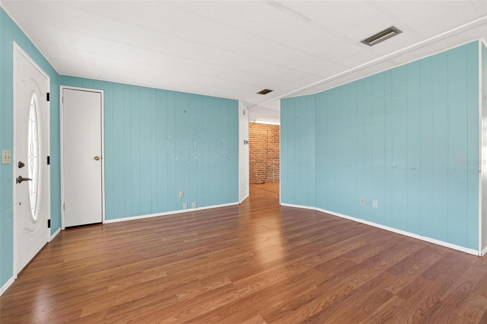 1014 SOUTHLAND DR, TAVARES, FL, 32778