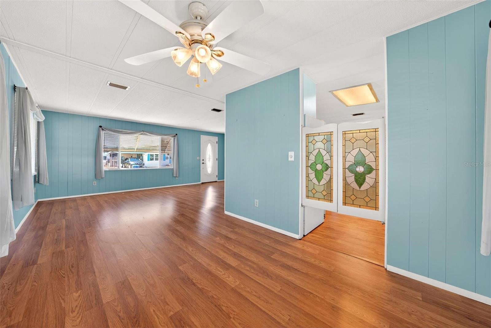 1014 SOUTHLAND DR, TAVARES, FL, 32778