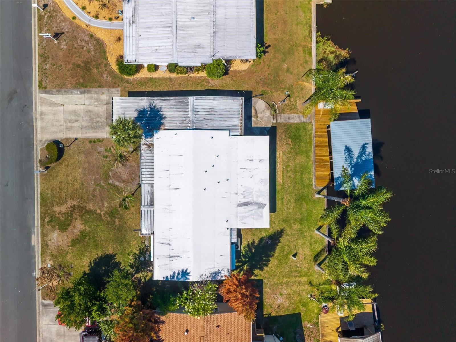 1014 SOUTHLAND DR, TAVARES, FL, 32778