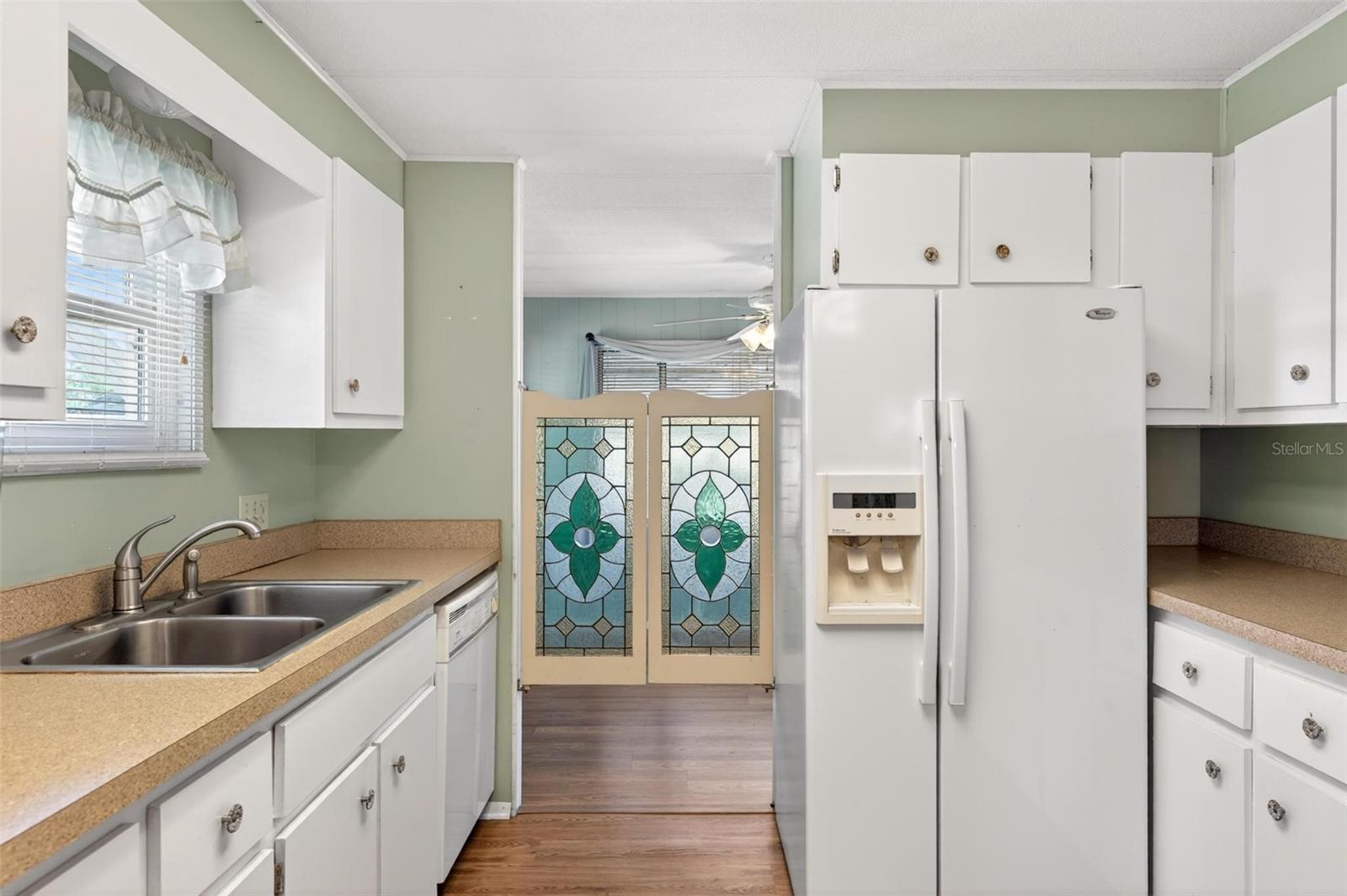 1014 SOUTHLAND DR, TAVARES, FL, 32778