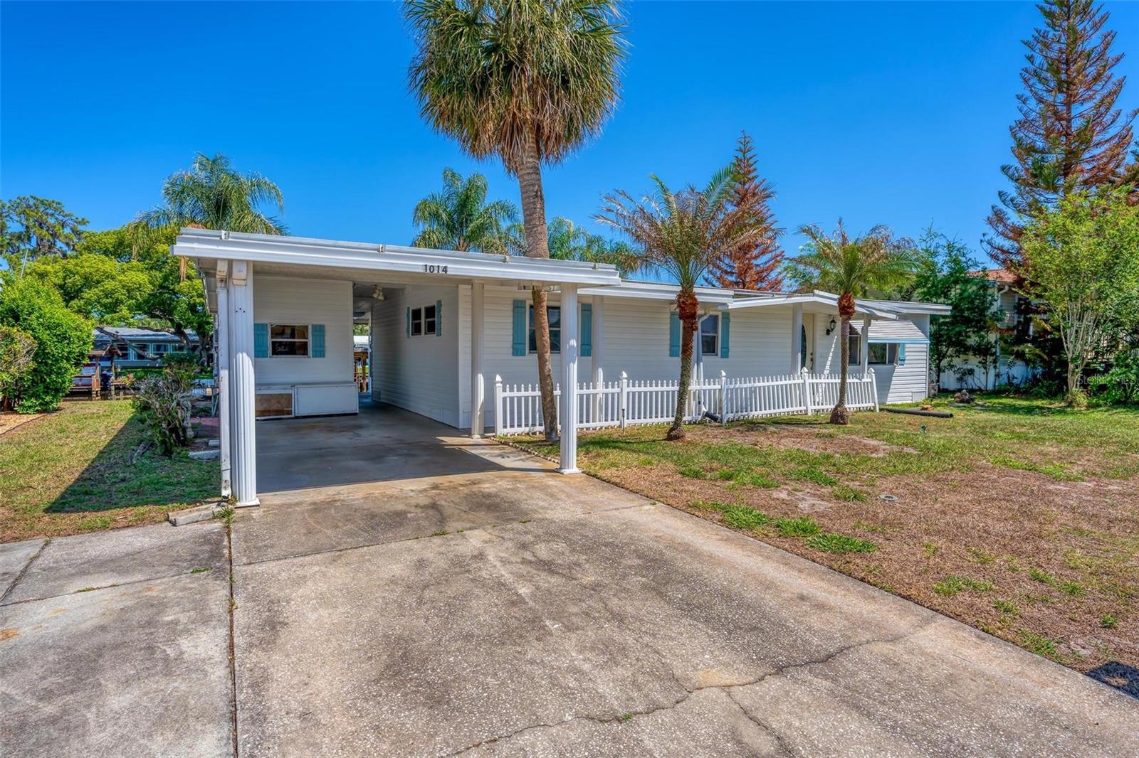 1014 SOUTHLAND DR, TAVARES, FL, 32778