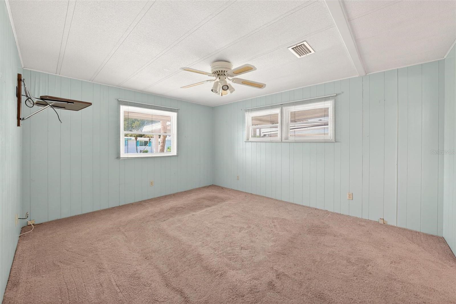 1014 SOUTHLAND DR, TAVARES, FL, 32778