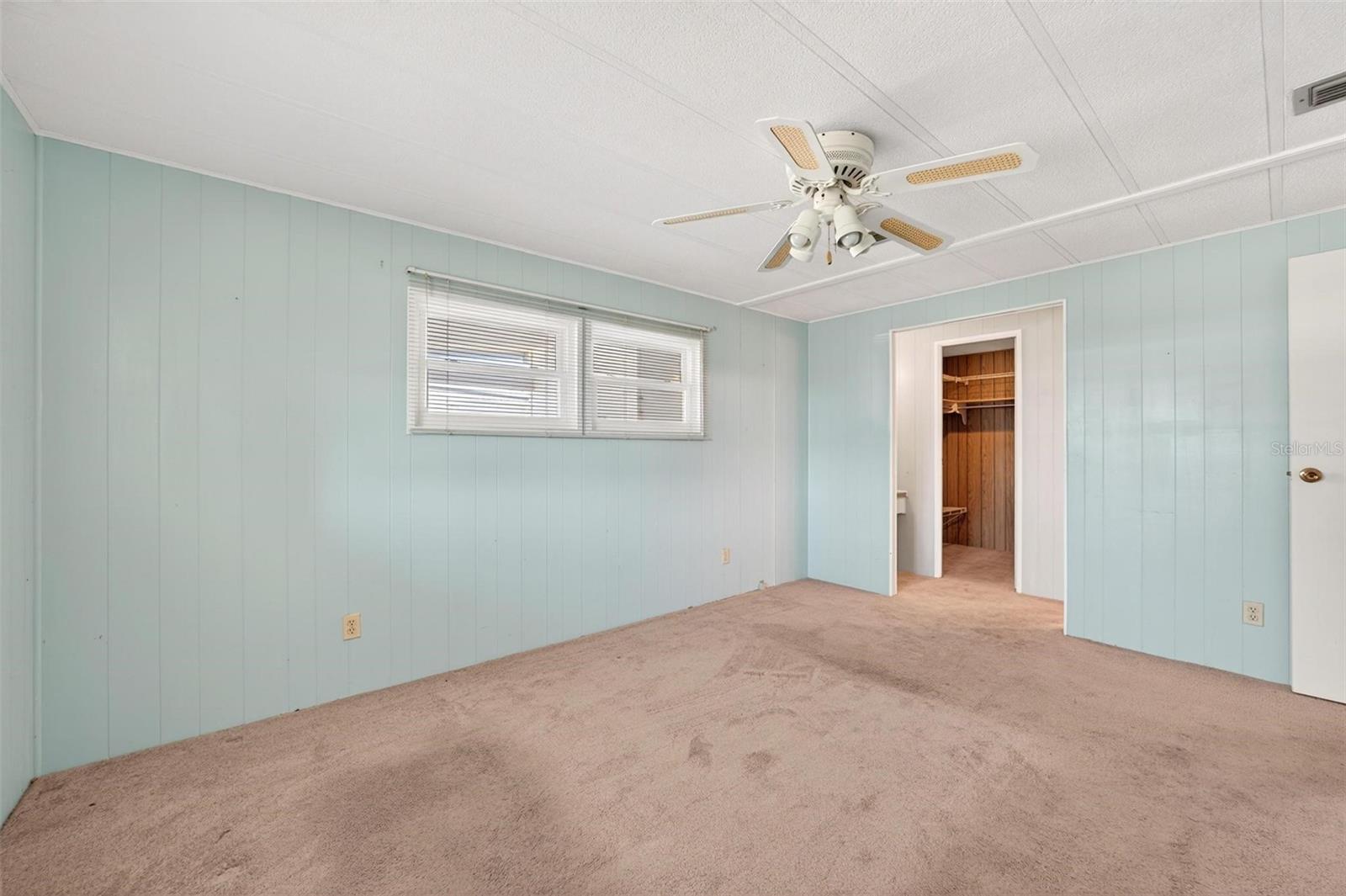 1014 SOUTHLAND DR, TAVARES, FL, 32778