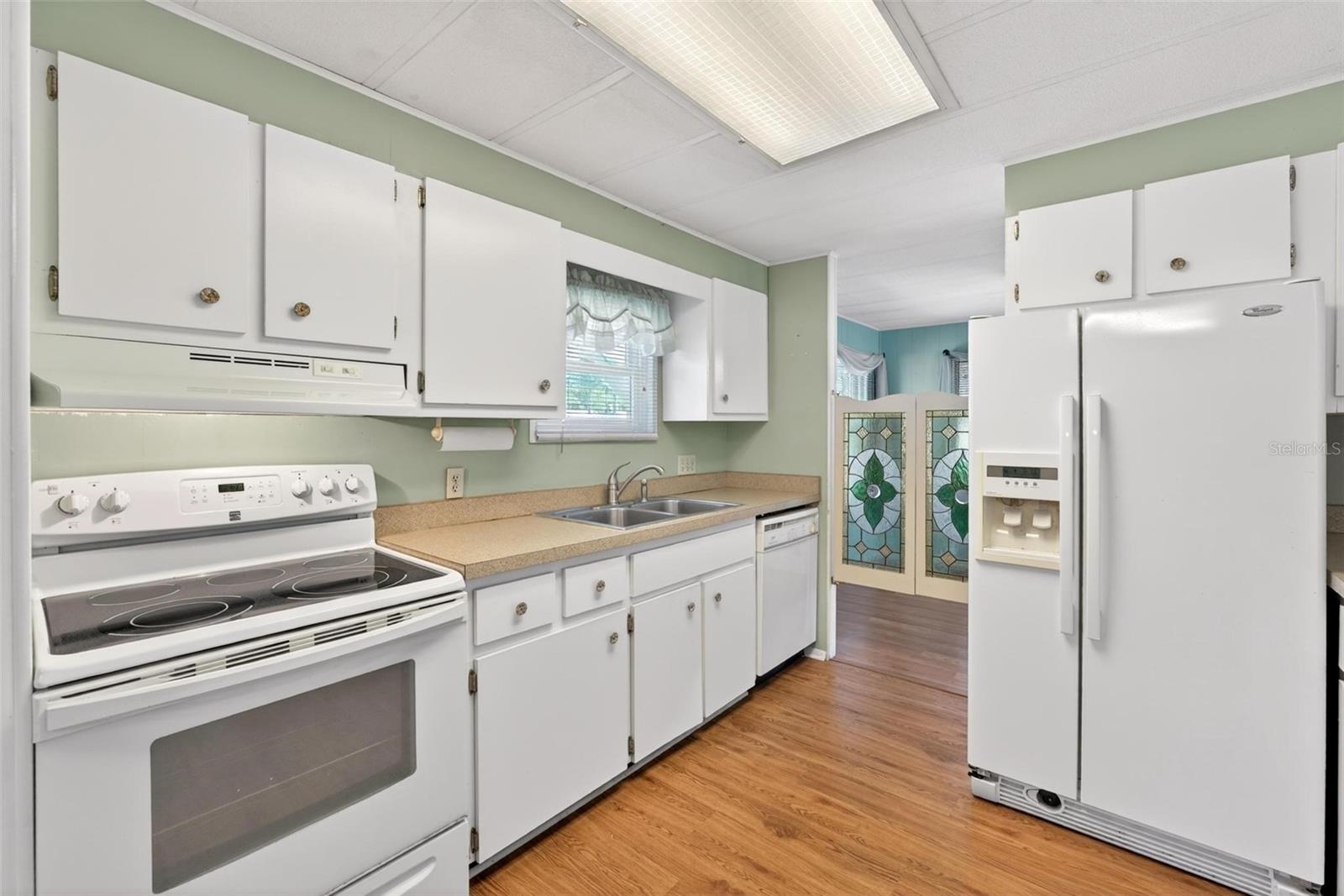 1014 SOUTHLAND DR, TAVARES, FL, 32778