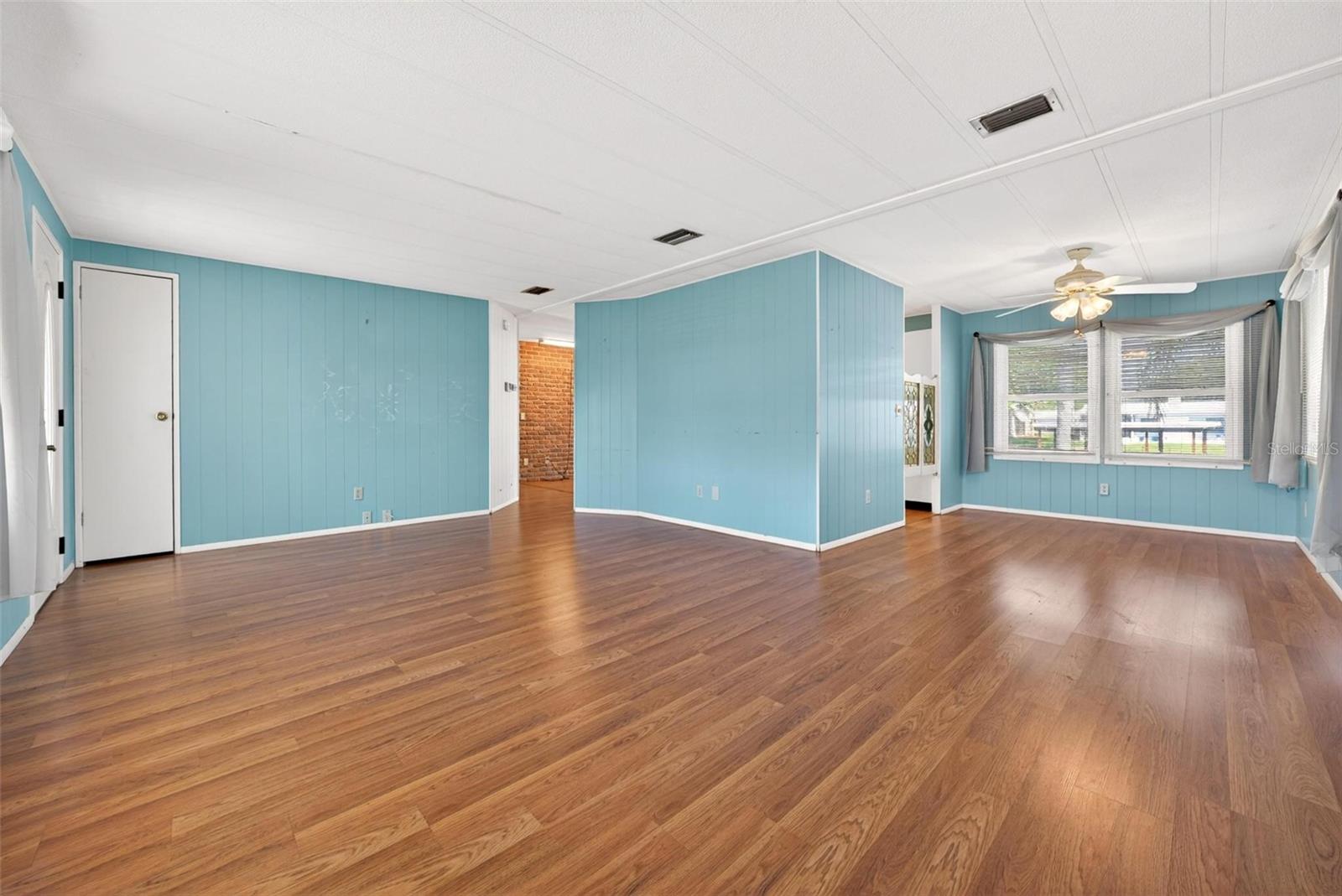 1014 SOUTHLAND DR, TAVARES, FL, 32778