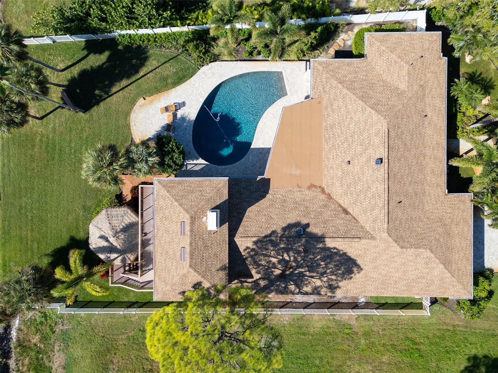 TB8432607 Property Photo