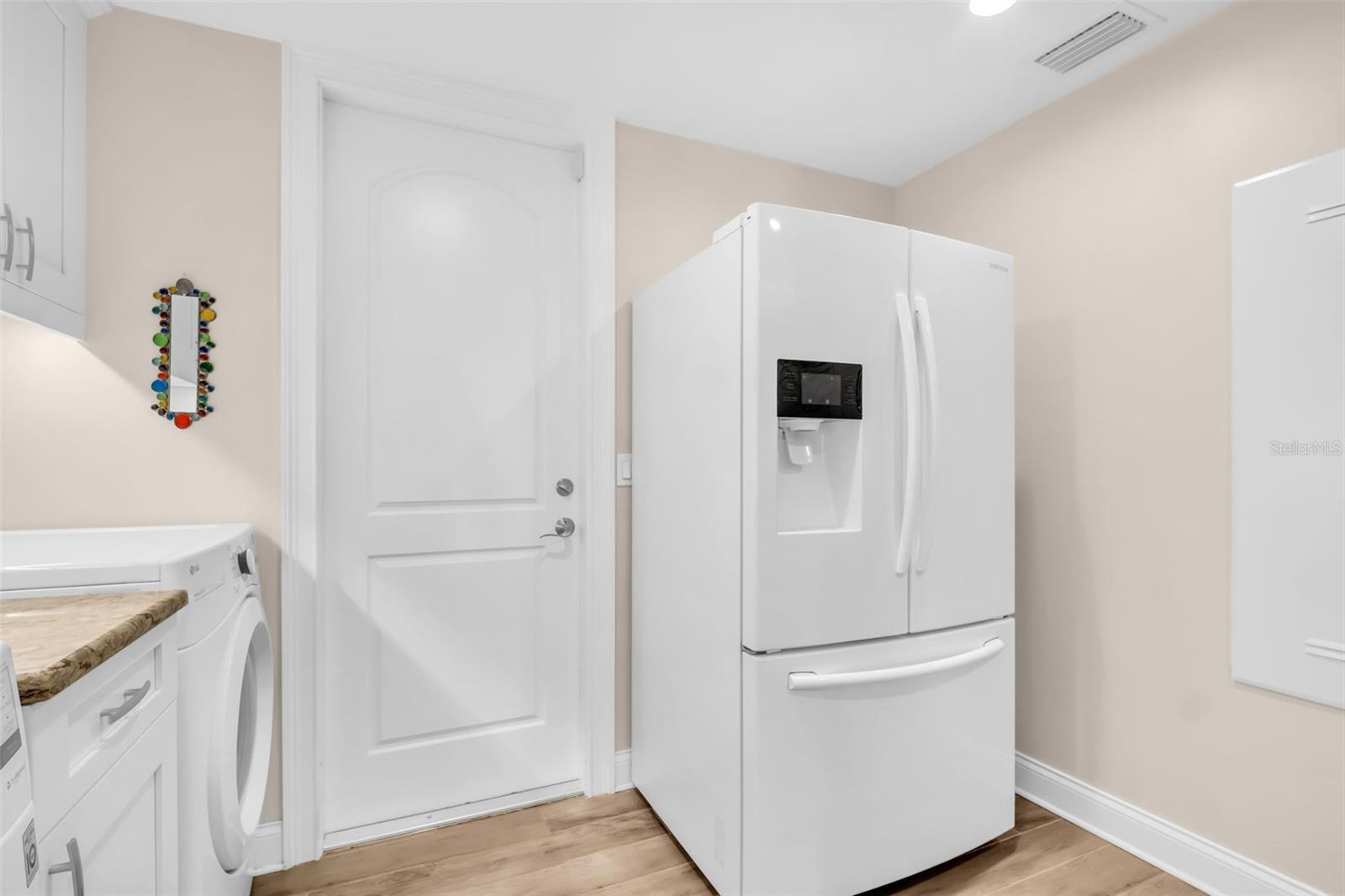 TB8432607 Property Photo