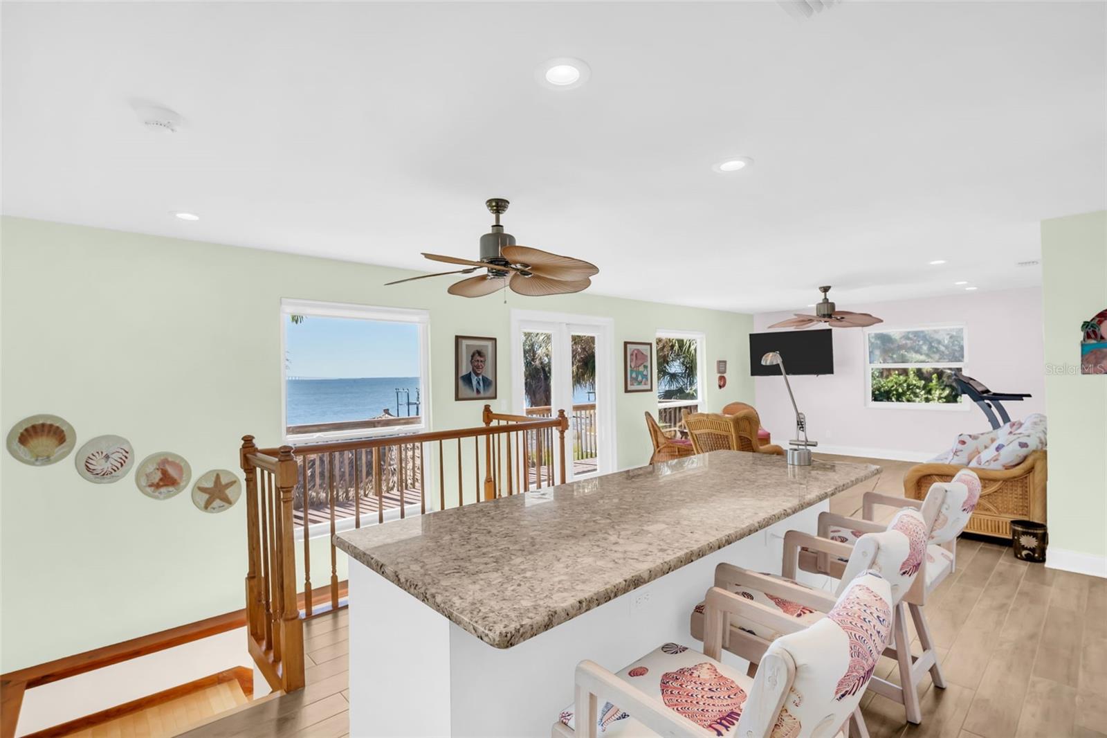 TB8432607 Property Photo