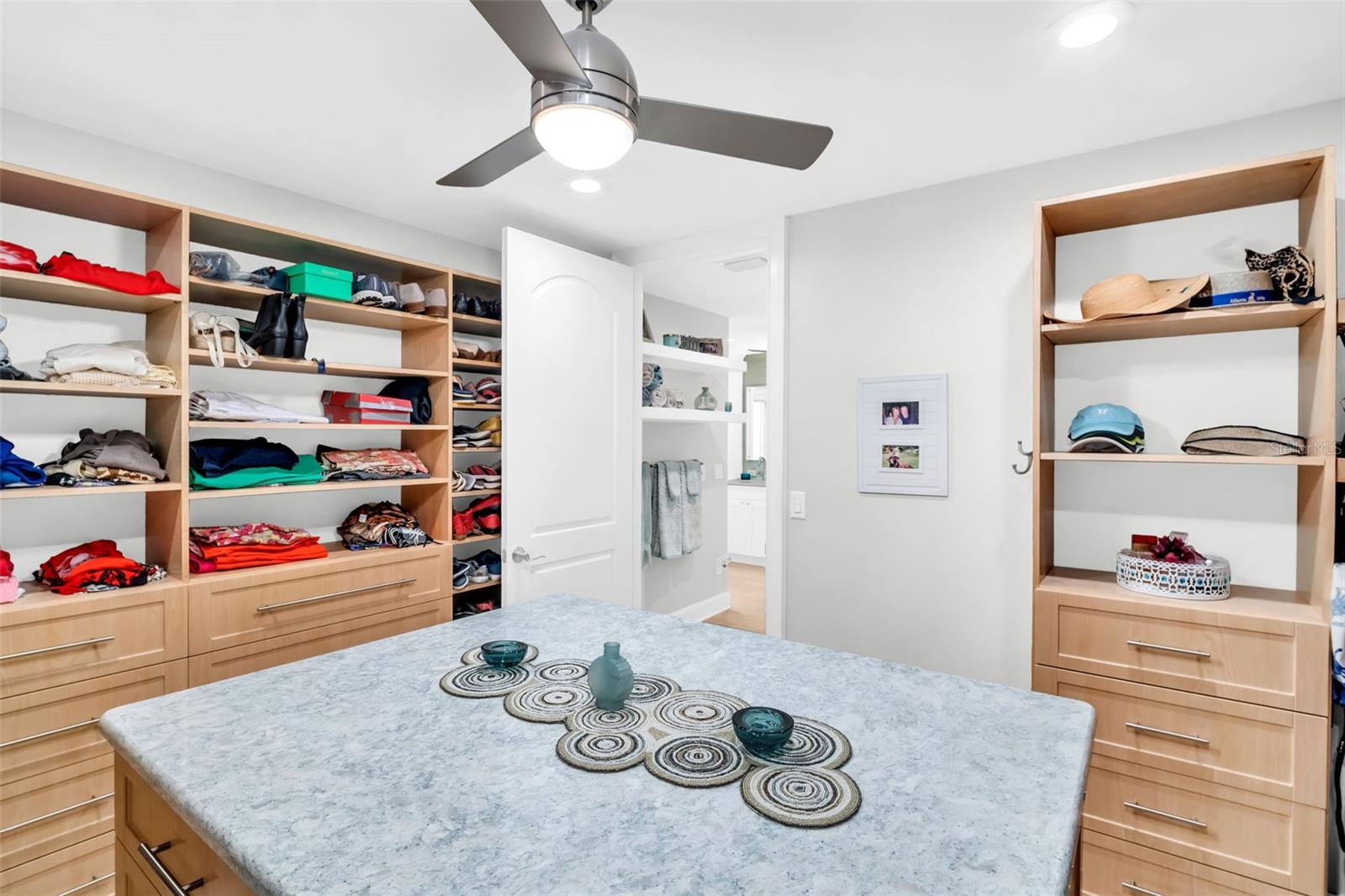 TB8432607 Property Photo