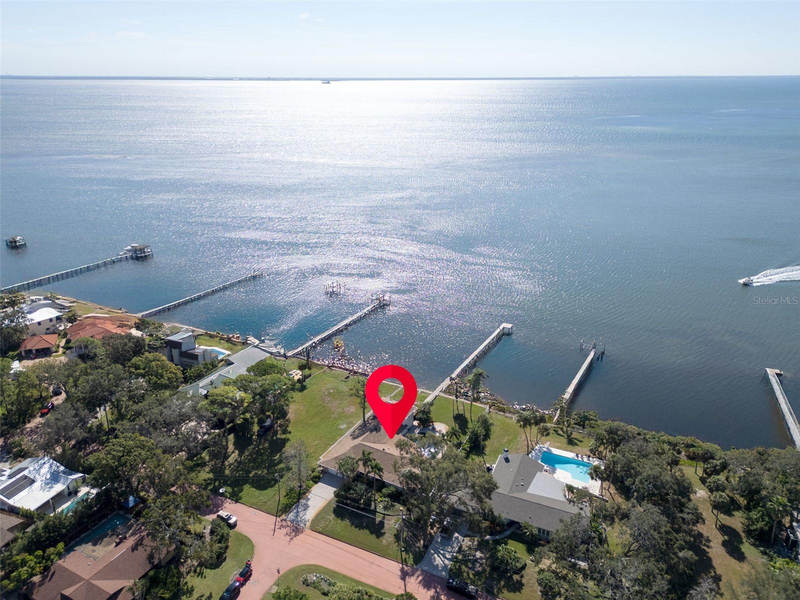 TB8432607 Property Photo