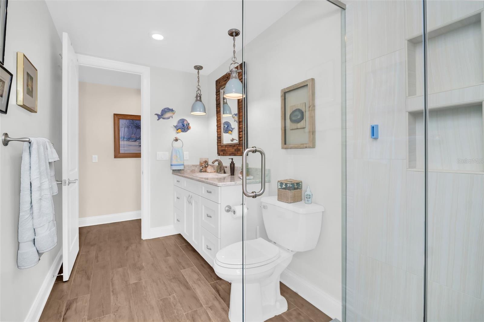 TB8432607 Property Photo