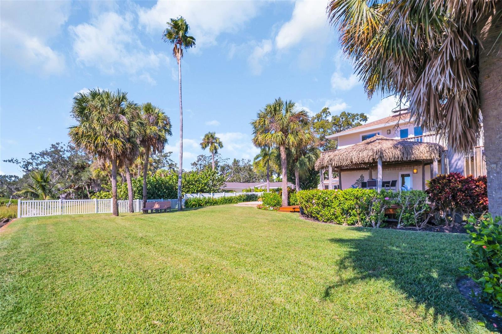 TB8432607 Property Photo