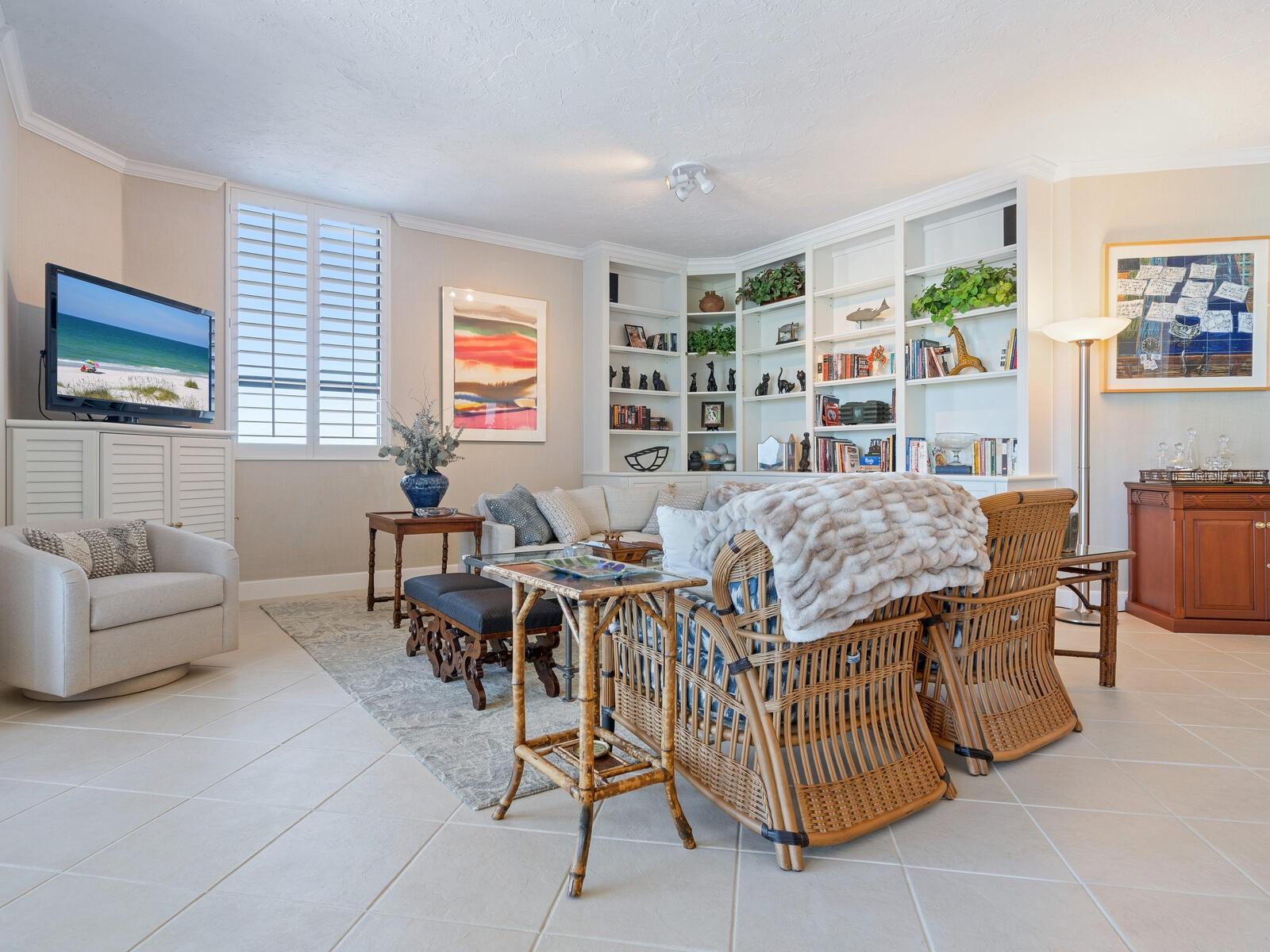 1281 GULF OF MEXICO DR #704, LONGBOAT KEY, FL, 34228