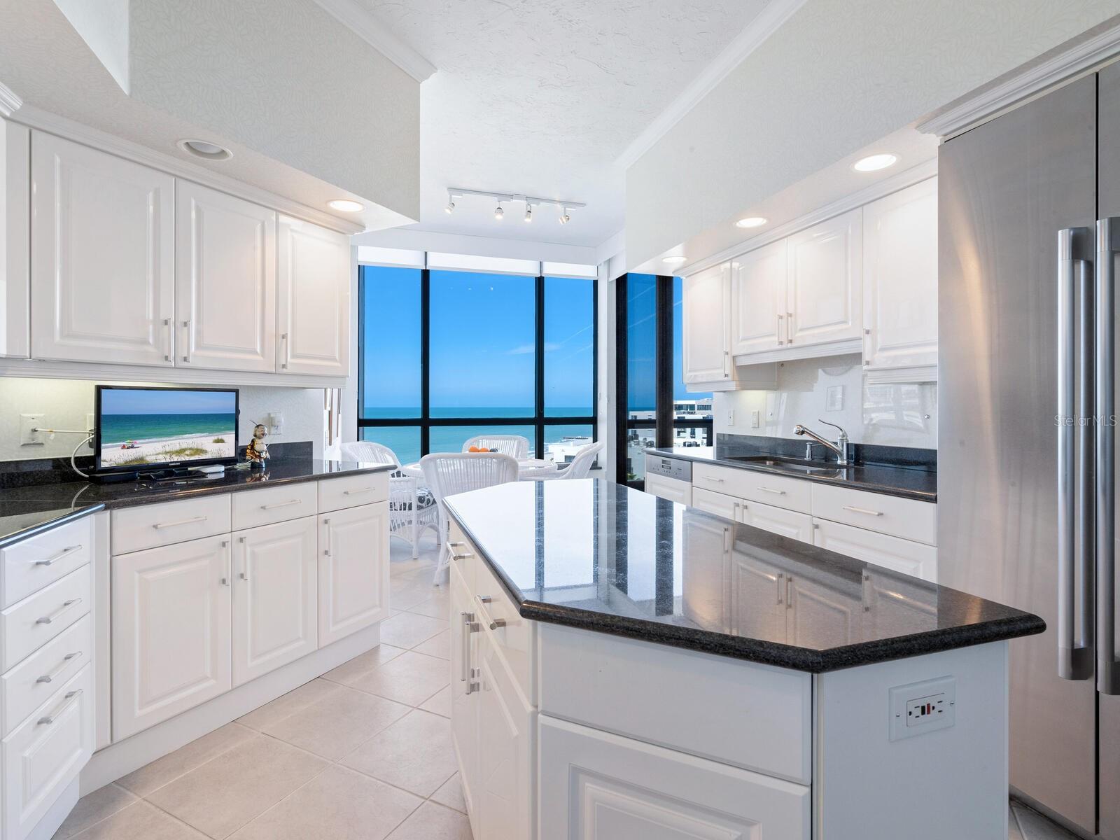 1281 GULF OF MEXICO DR #704, LONGBOAT KEY, FL, 34228