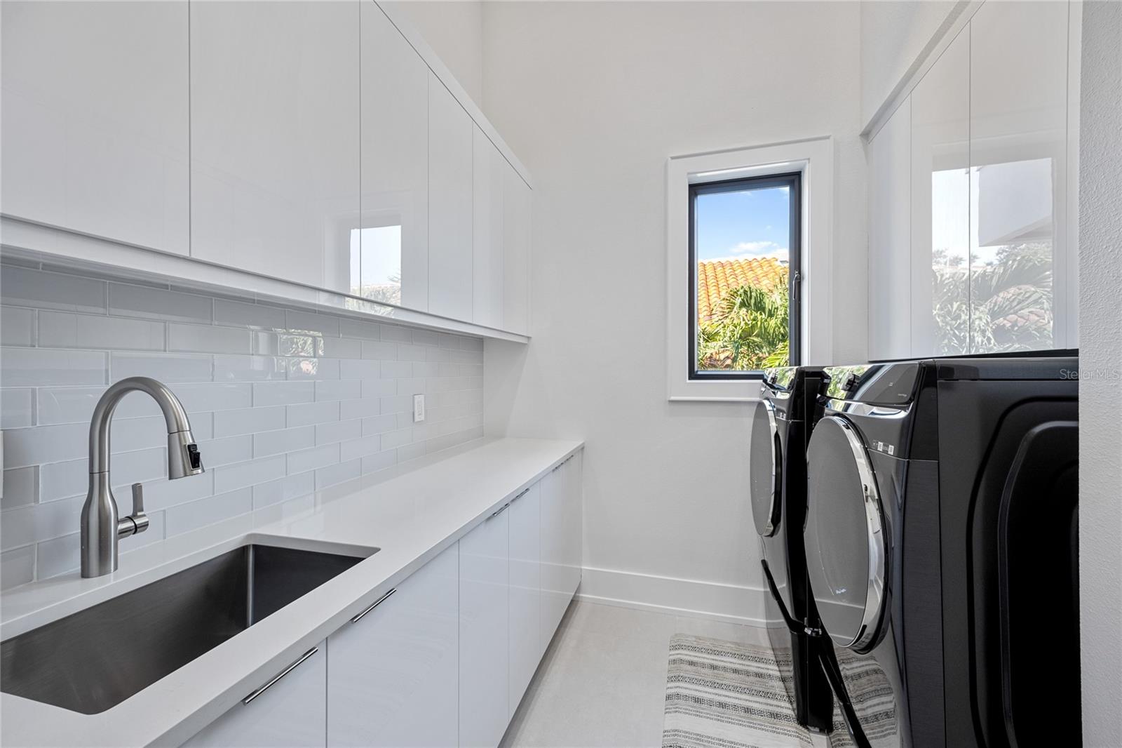 TB8432616 Property Photo