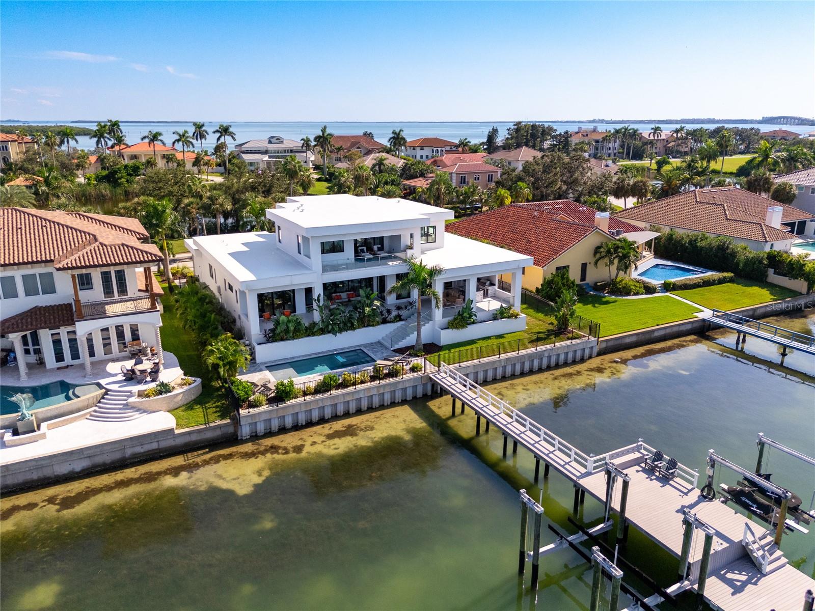 TB8432616 Property Photo