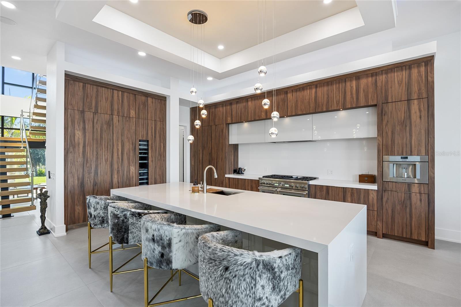 TB8432616 Property Photo