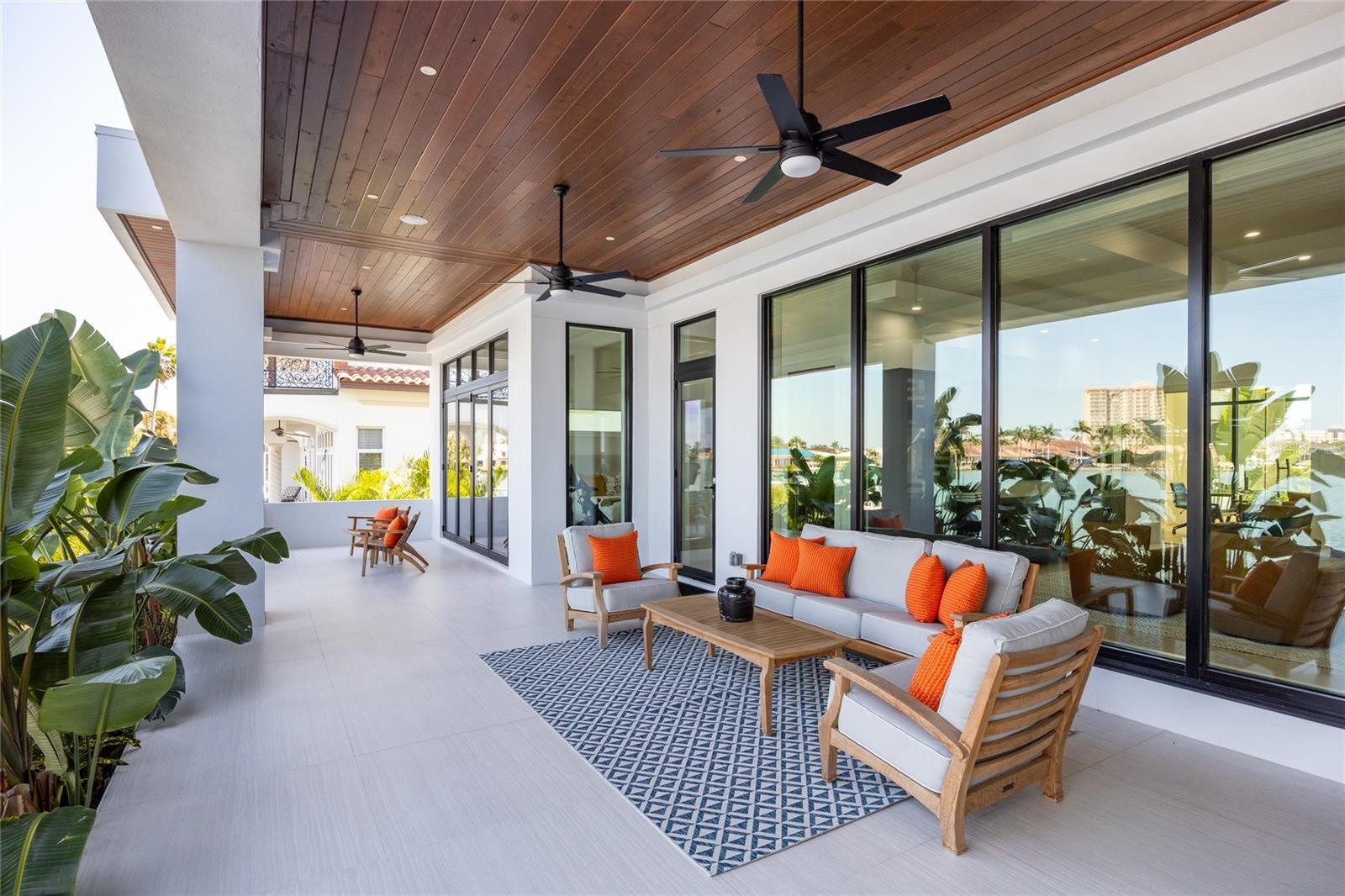 TB8432616 Property Photo