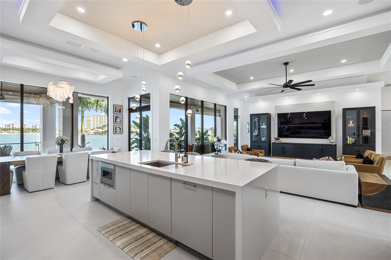 TB8432616 Property Photo