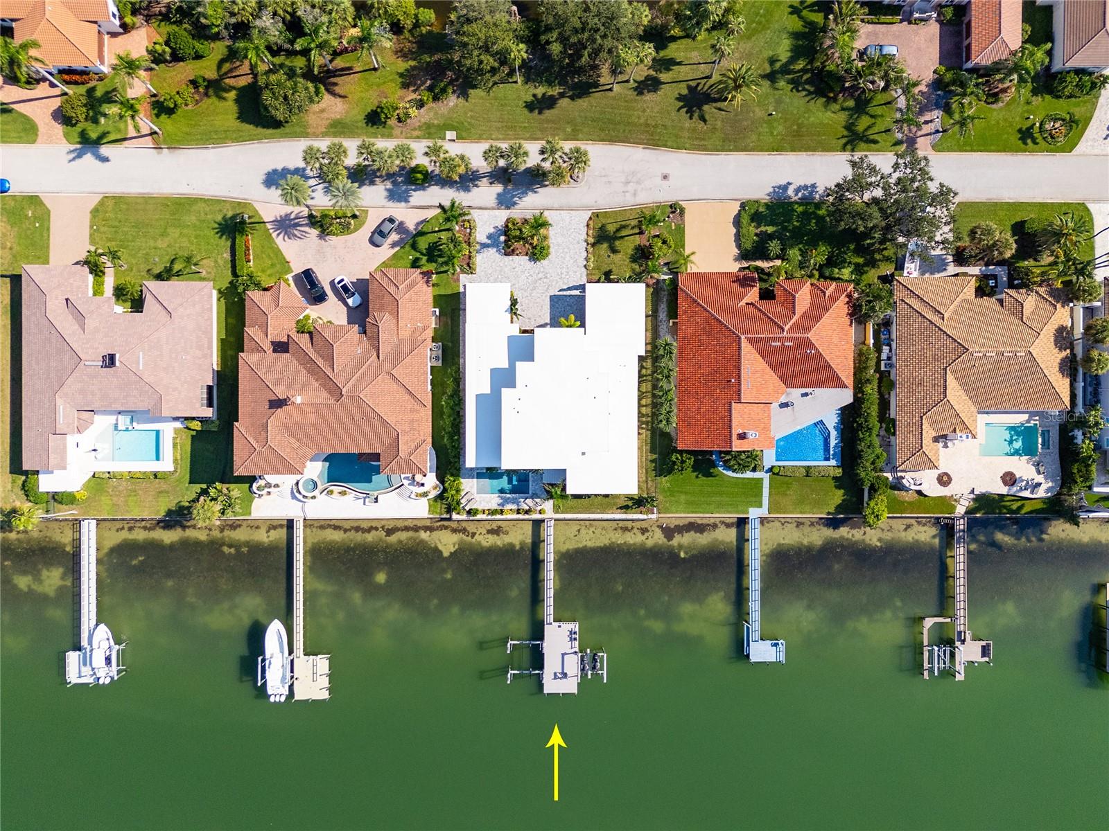 TB8432616 Property Photo