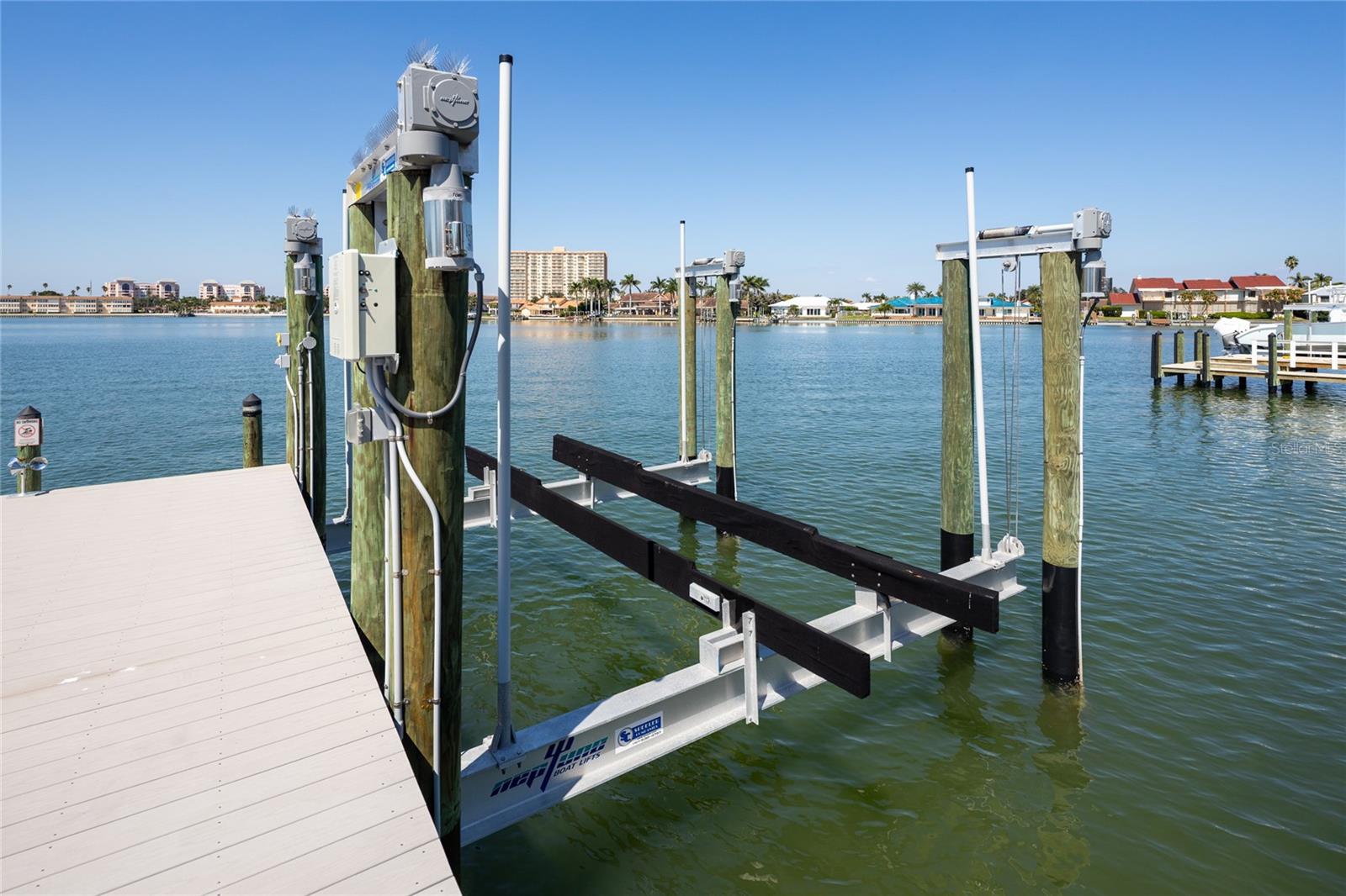 TB8432616 Property Photo