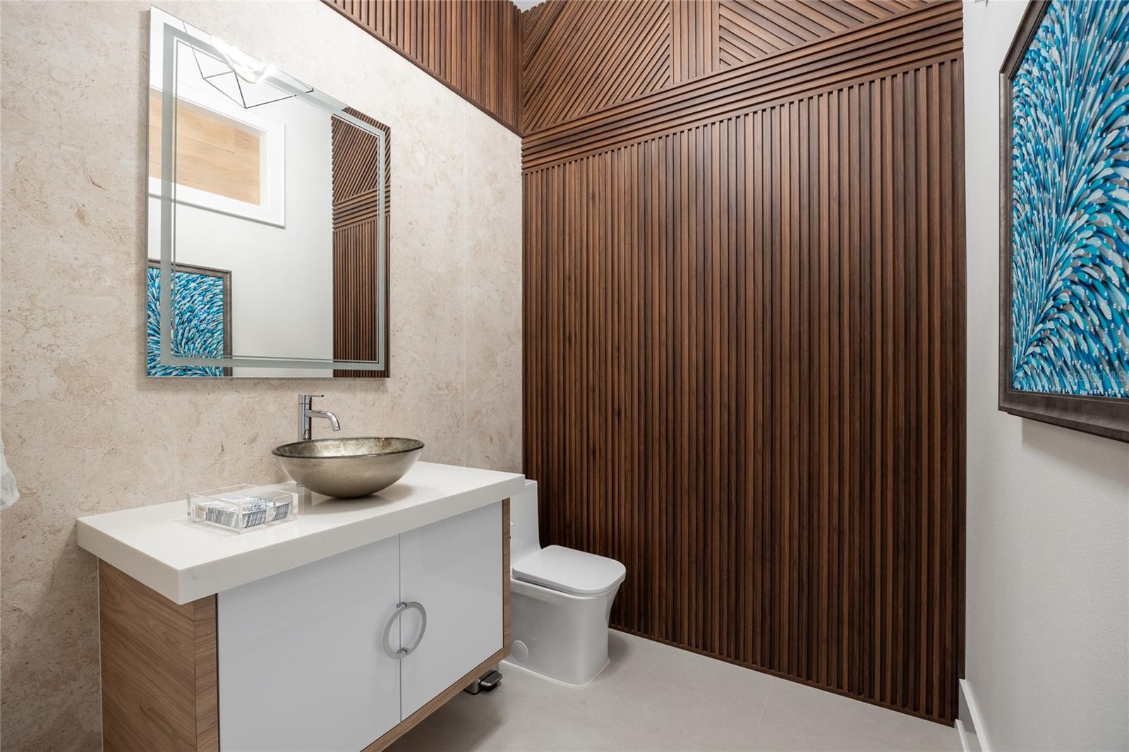 TB8432616 Property Photo