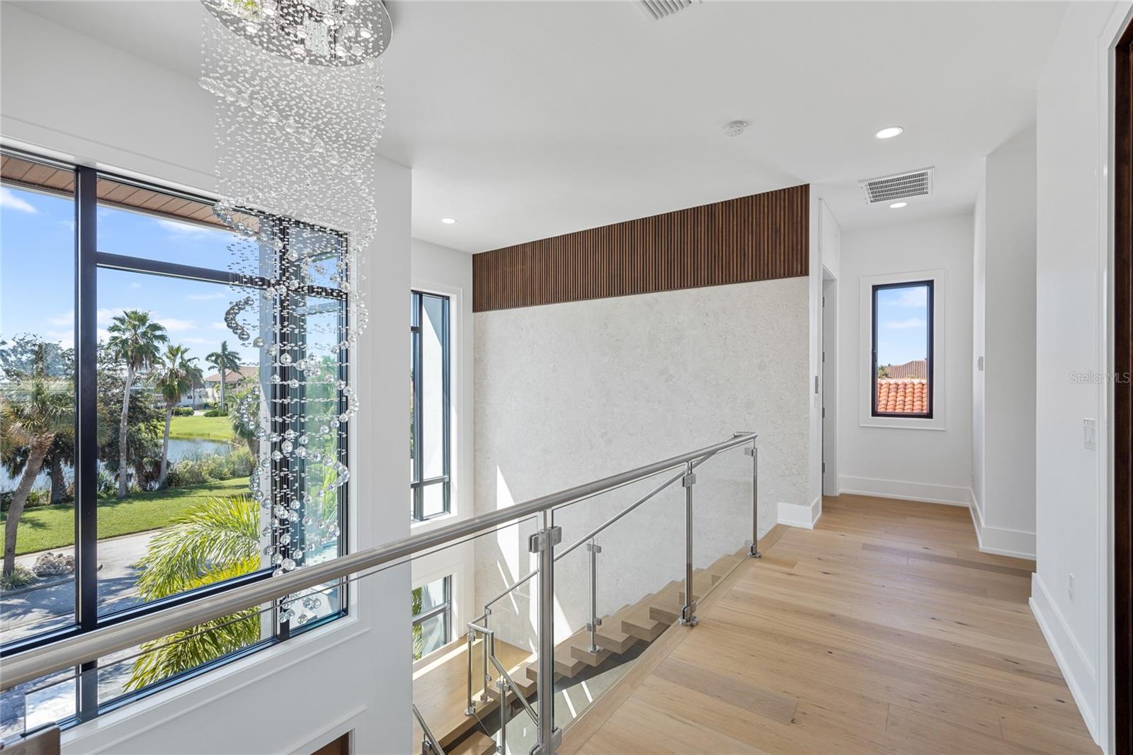 TB8432616 Property Photo