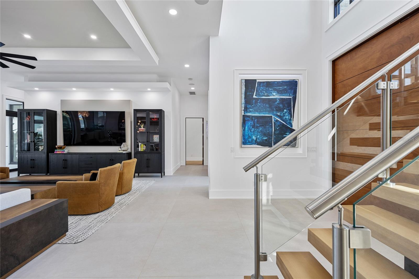 TB8432616 Property Photo