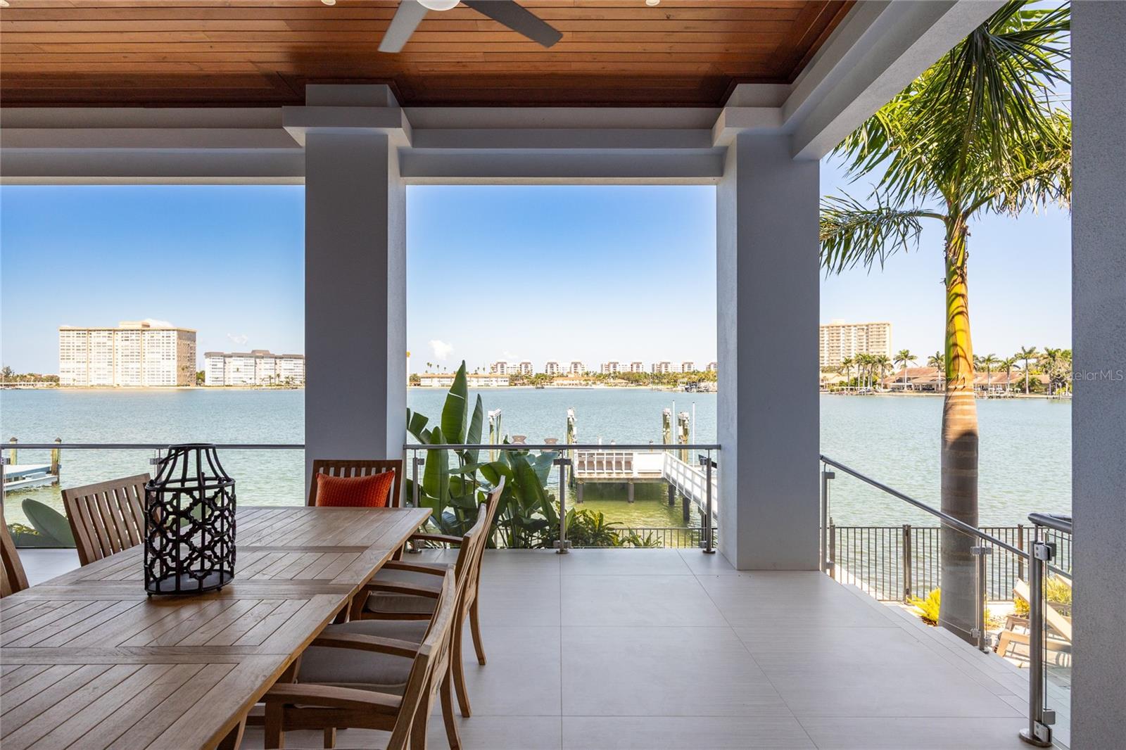 TB8432616 Property Photo