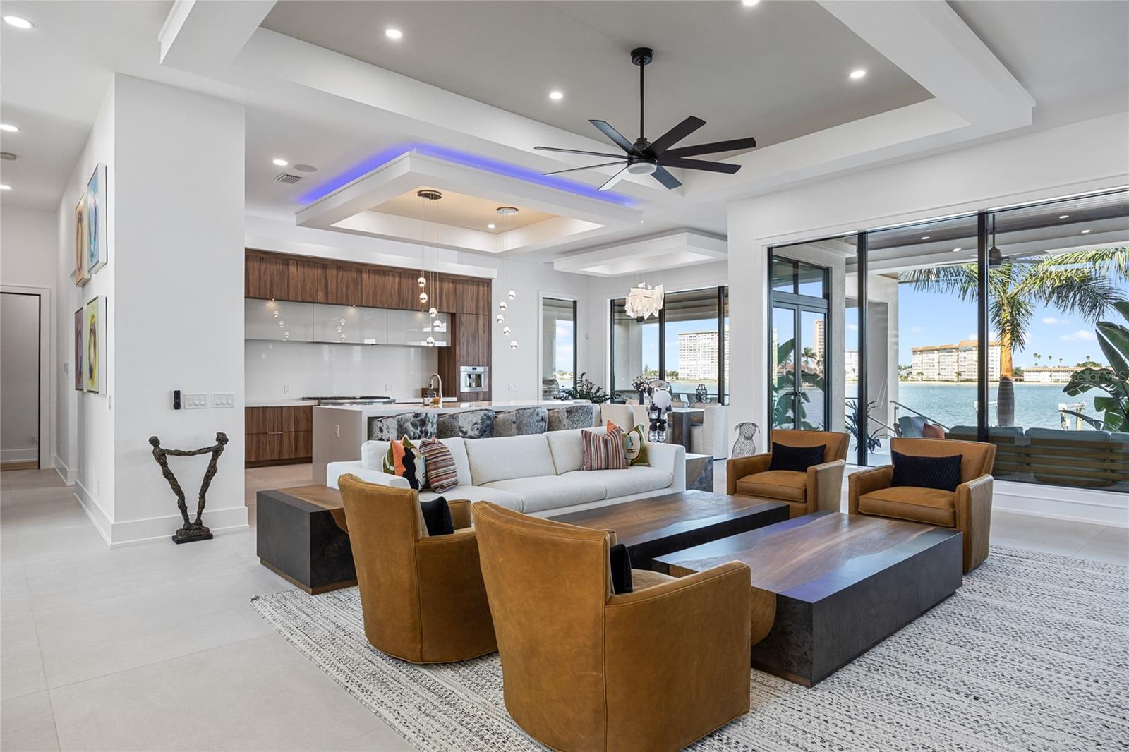 TB8432616 Property Photo