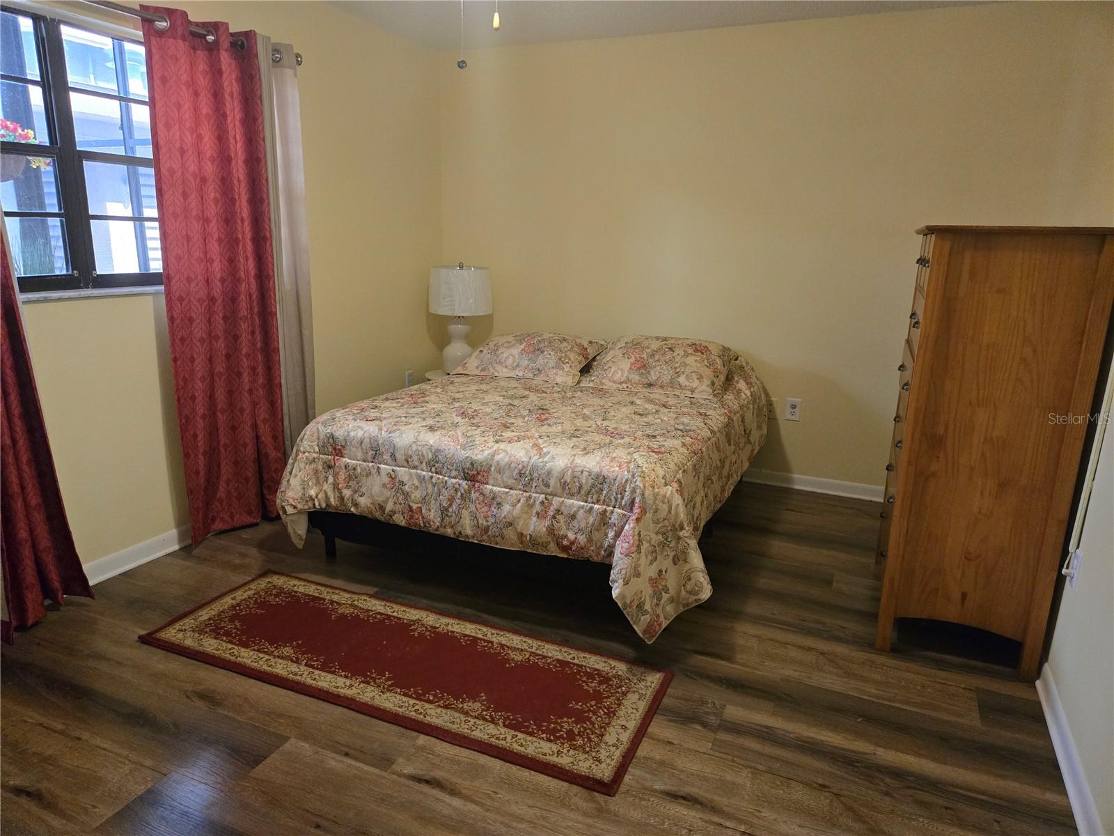 TB8432627 Property Photo