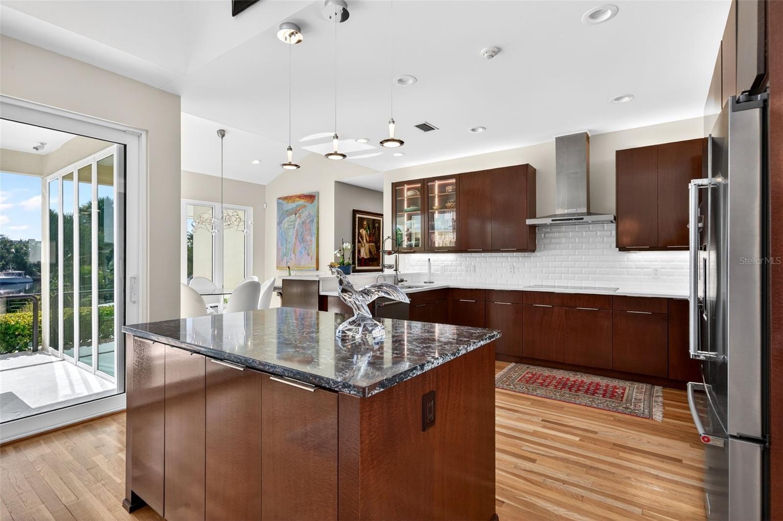 A4666688 Property Photo