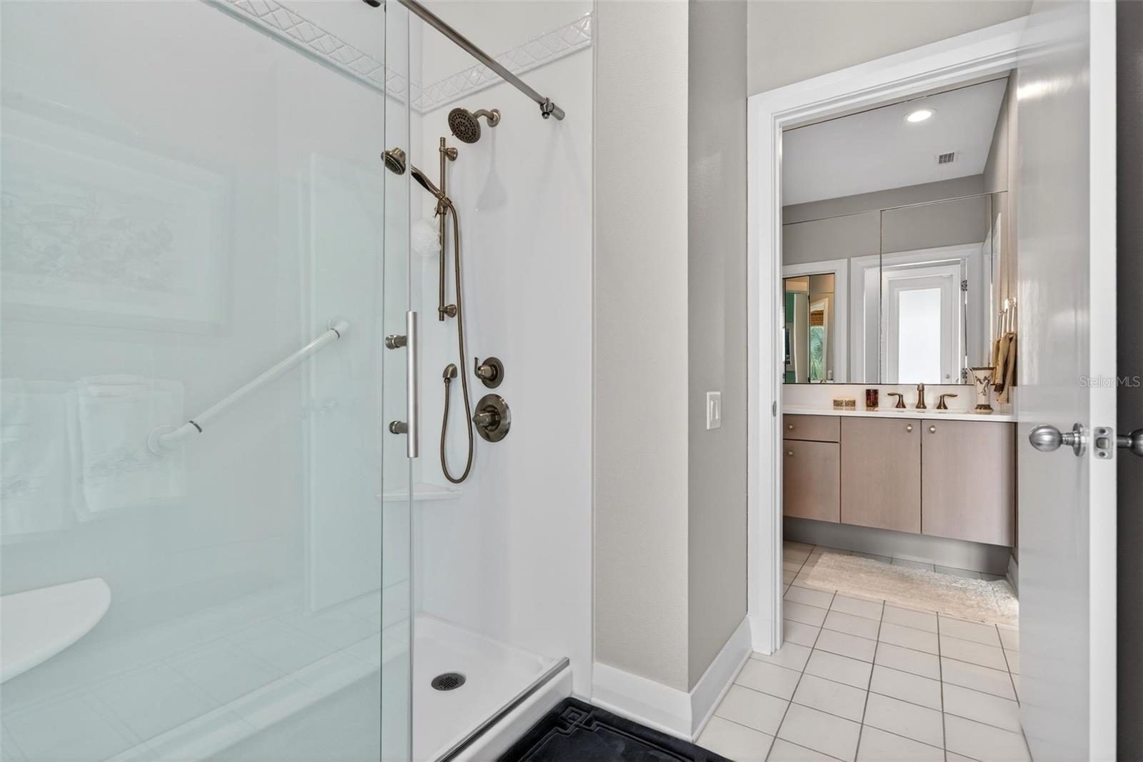 A4666688 Property Photo