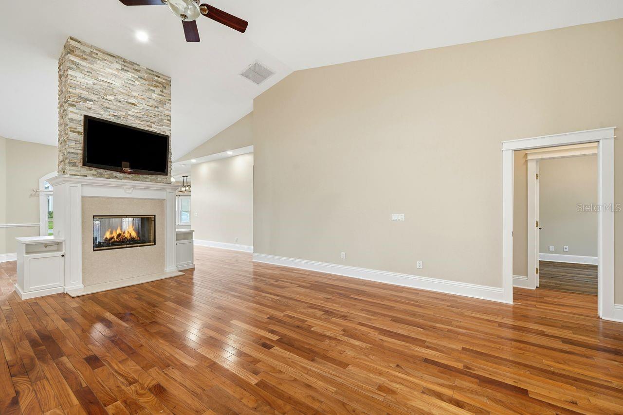 700 WESTFIELD CT, DUNEDIN, FL, 34698