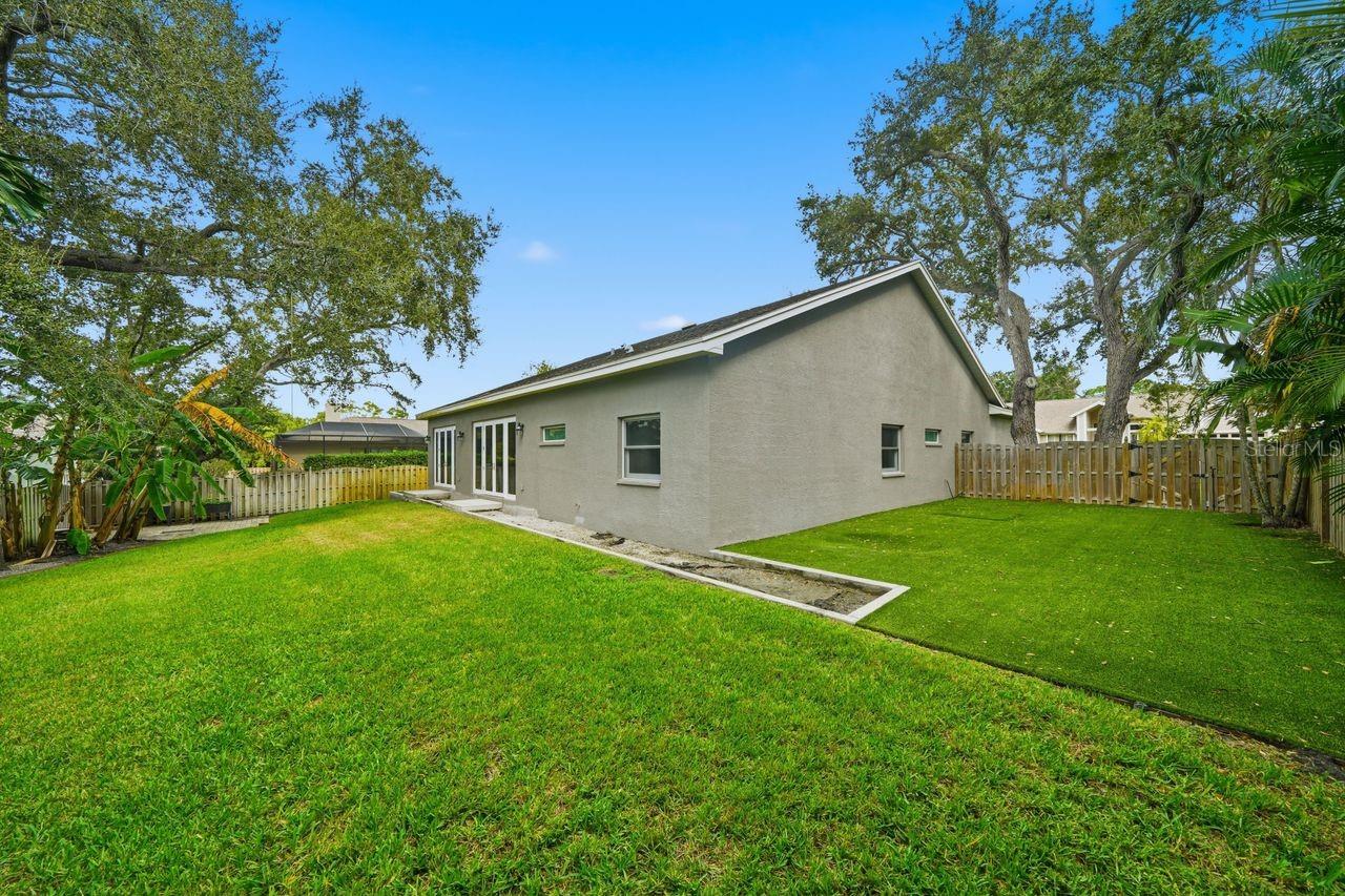 700 WESTFIELD CT, DUNEDIN, FL, 34698