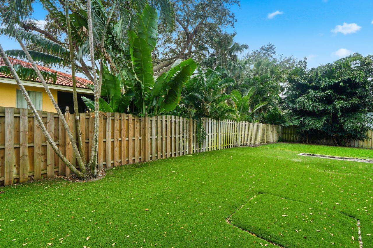 700 WESTFIELD CT, DUNEDIN, FL, 34698