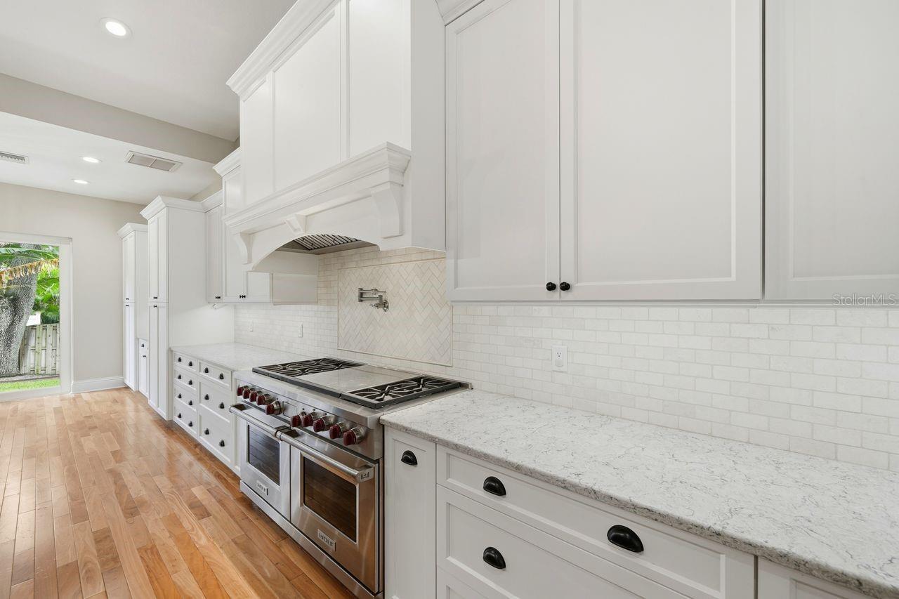 700 WESTFIELD CT, DUNEDIN, FL, 34698