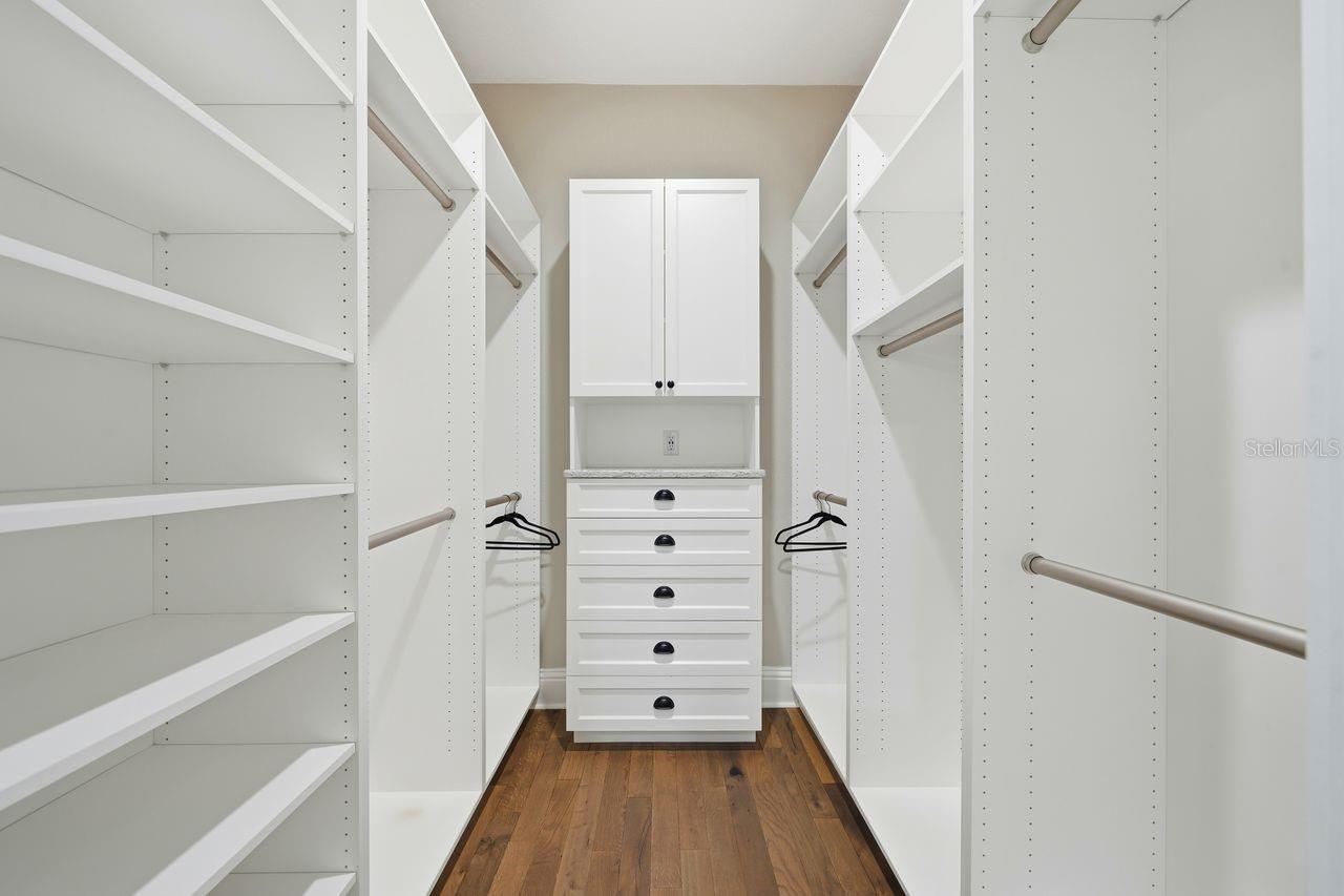 700 WESTFIELD CT, DUNEDIN, FL, 34698